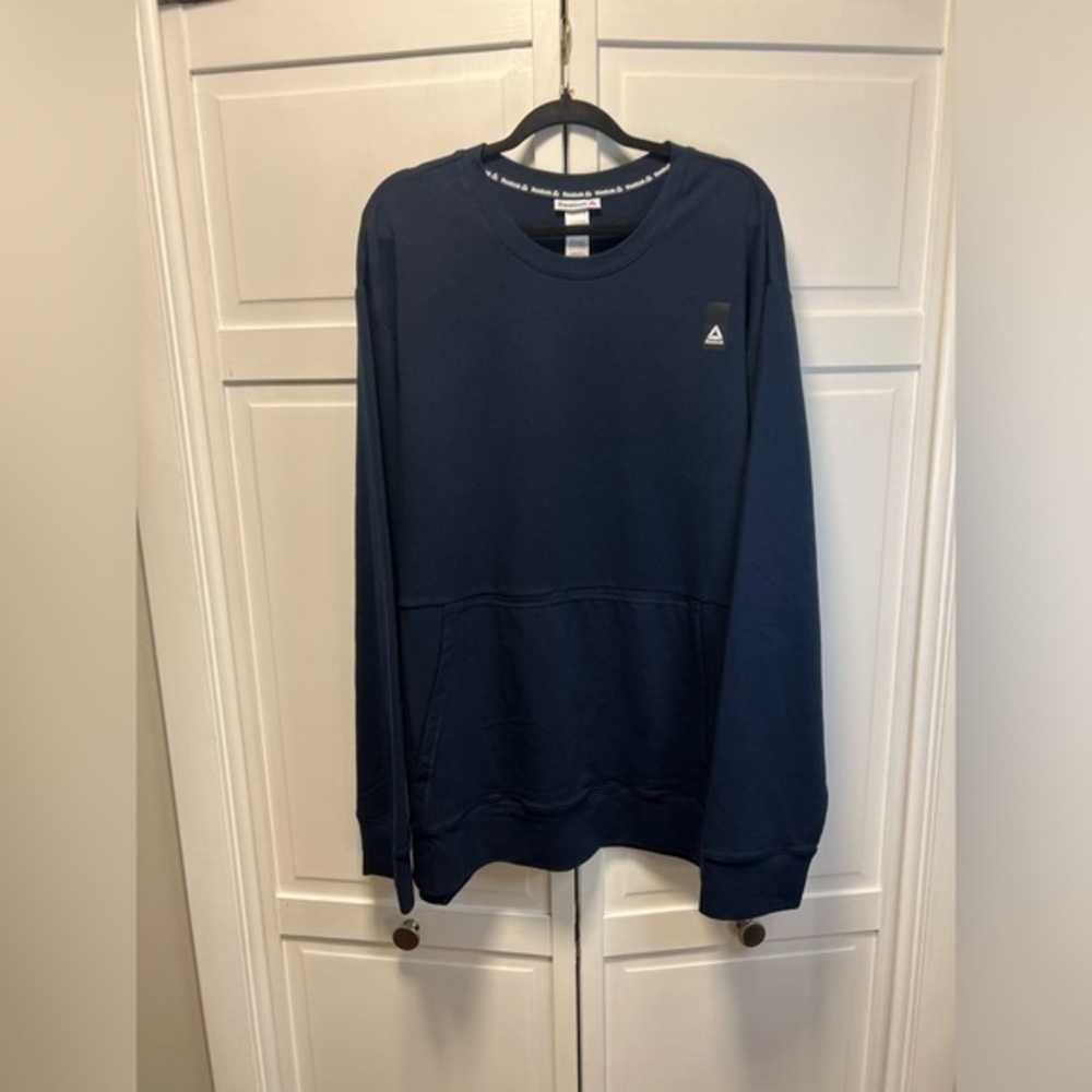 NWOT Reebok Men’s Fundamental Crewneck Sweatshirt Size Mens 3XL Color Na…